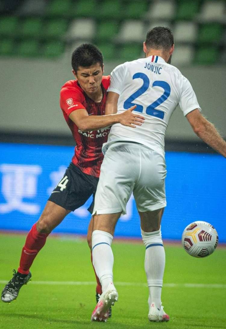 社区盾加时末段走向成谜，达拉斯独行侠临场应变，信心回归，赛程密集仍需轮换的简单介绍