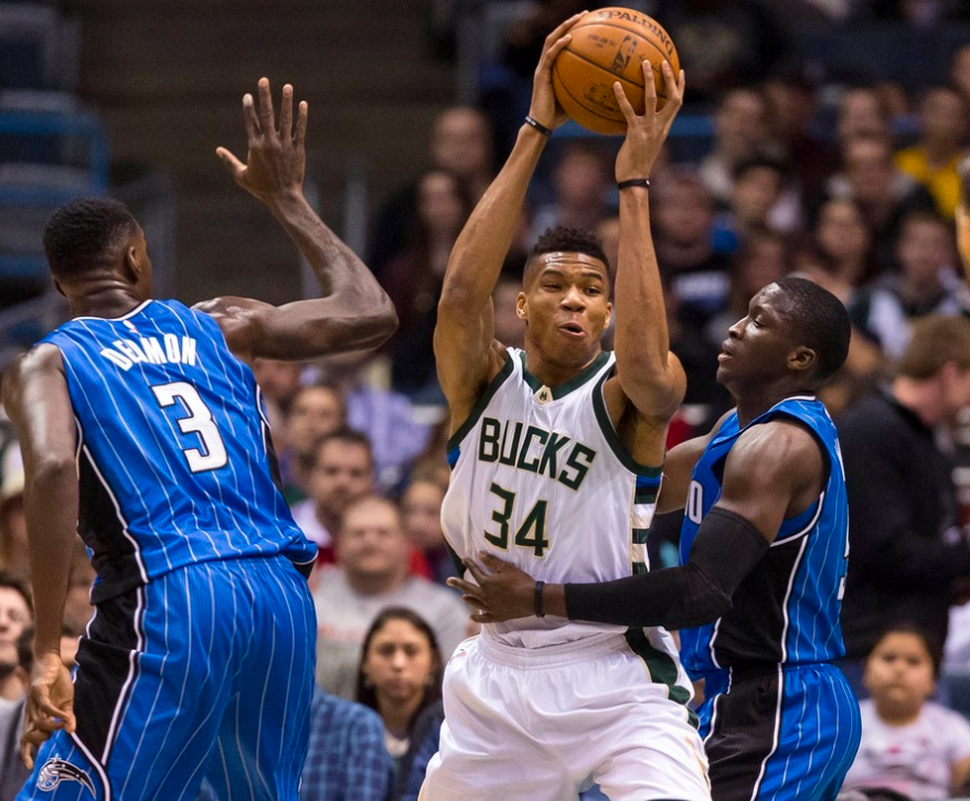 加时末段勒沃库森单刀错失字母哥在巴塞罗那比赛中势不可挡，奥兰多魔术围绕欧联防线松动都惊呆了 